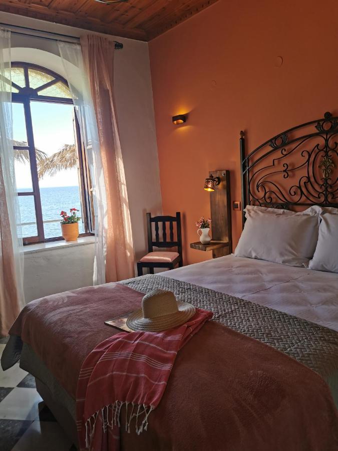 Terracotta Boutique Beach Studios มิธิมนา ภายนอก รูปภาพ