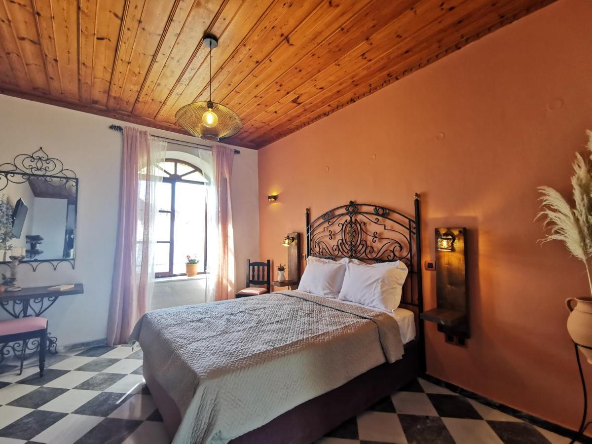 Terracotta Boutique Beach Studios มิธิมนา ภายนอก รูปภาพ